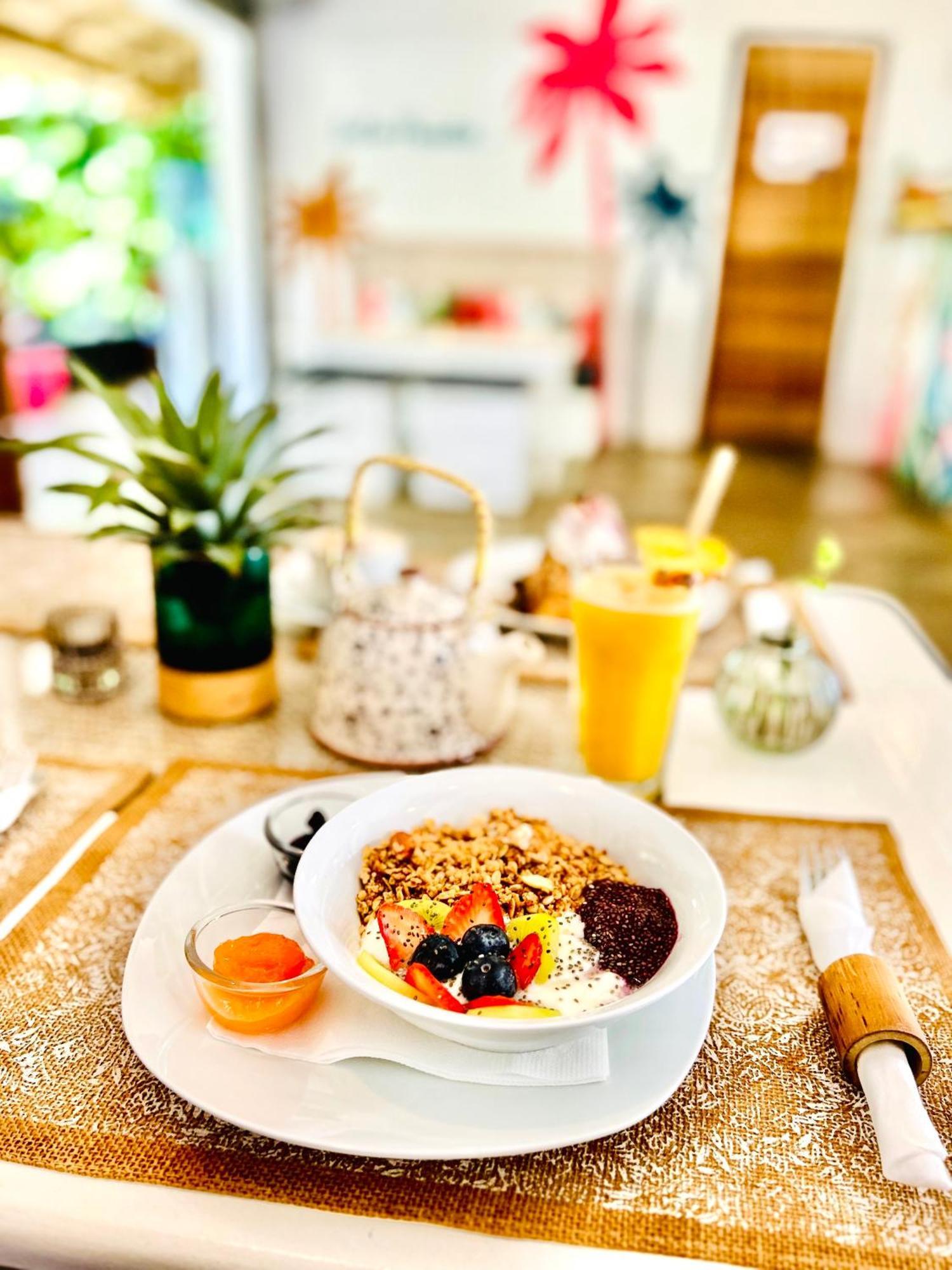 The Good Life - Eco & Serenity Boutique - Adults Only Bed & Breakfast *